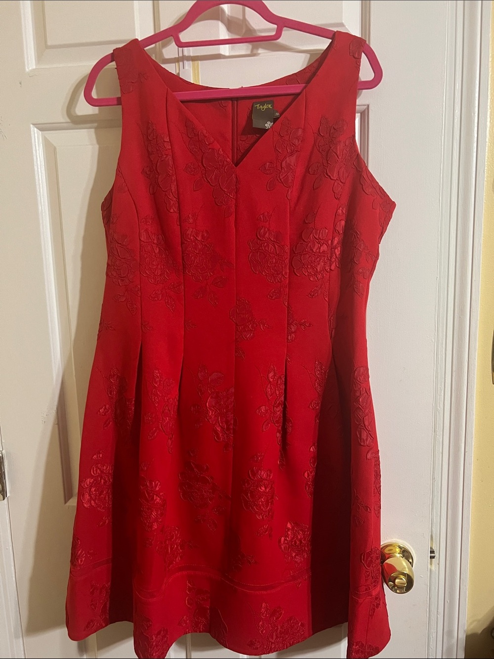 Taylor Red Floral Jacquard Midi Dress - Picture 2 of 9